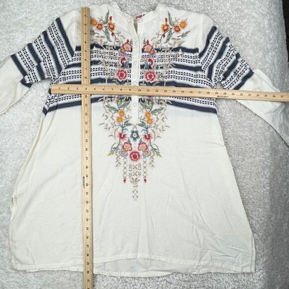 JOHNNY WAS Embroidered Floral Tunic Blouse - Picture 9 of 11